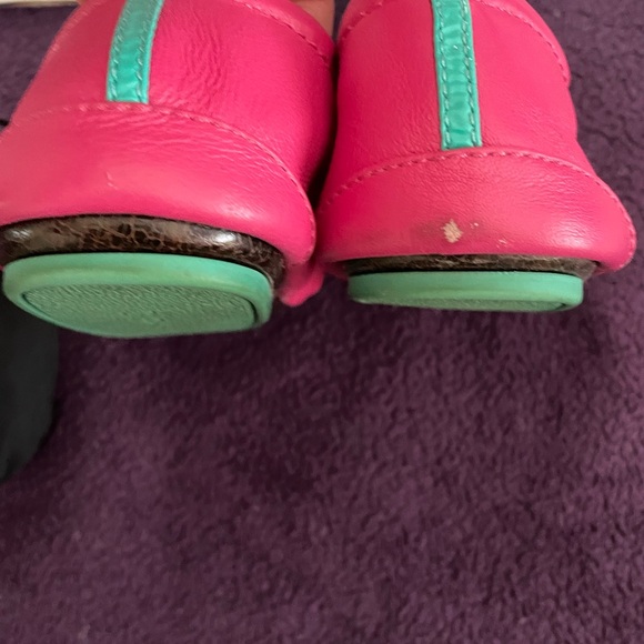 Tieks—Fuchsia pink. - Picture 4 of 5